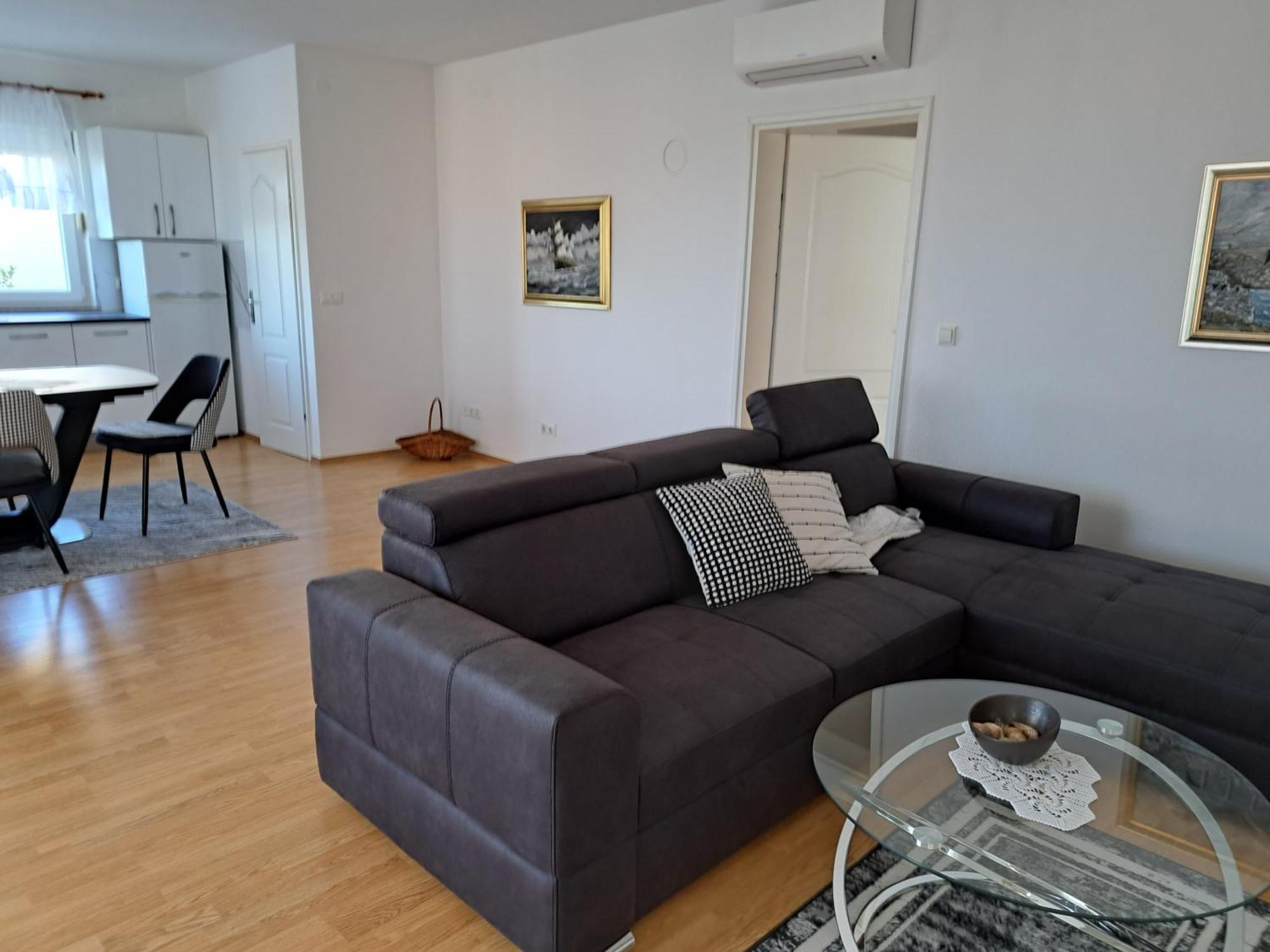 Apartments Pink House Повляна Екстериор снимка